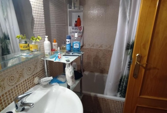 Wiederverkauf - Wohnung / Apartment -
Torrevieja