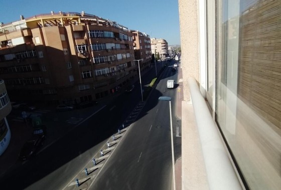 Wiederverkauf - Wohnung / Apartment -
Torrevieja