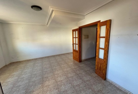 Venta - Casa de pueblo -
Los Alcazares