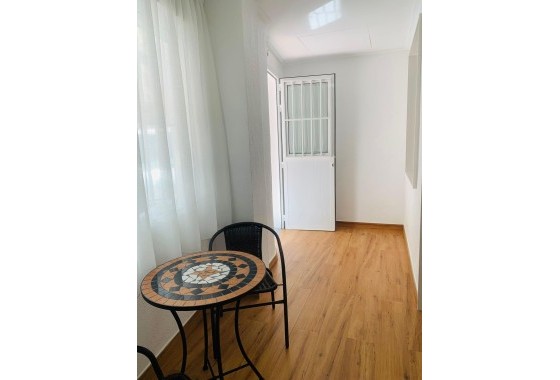 Revente - Appartement -
Torrevieja - Playa del Cura