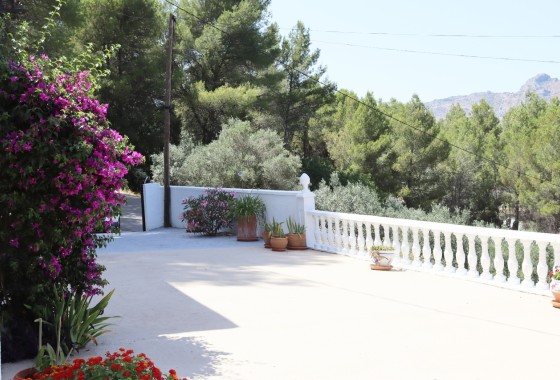 Revente - Villa Individuelle -
Parcent - Inland