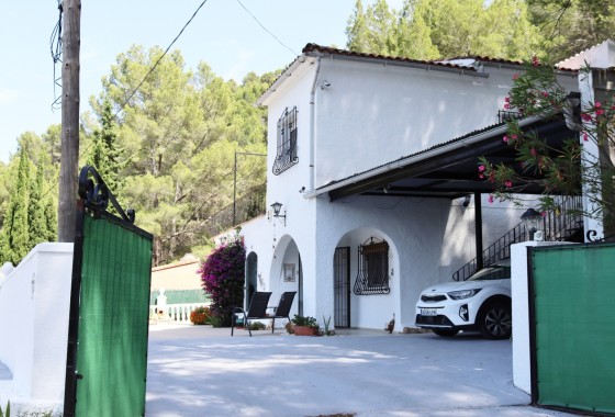 Revente - Villa Individuelle -
Parcent - Inland