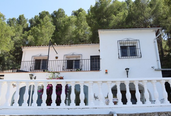Revente - Villa Individuelle -
Parcent - Inland