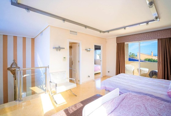 Sprzedaż - Willa wolnostojąca -
Torrevieja - Torre la mata