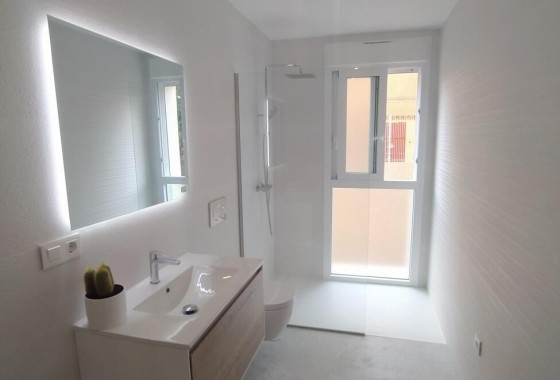 Revente - Appartement -
Torrevieja - Torreblanca