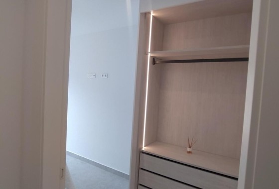 Revente - Appartement -
Torrevieja - Torreblanca