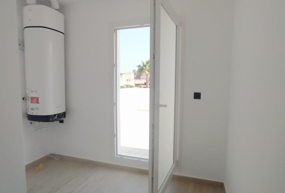 Herverkoop -  -
Torrevieja - Aguas Nuevas