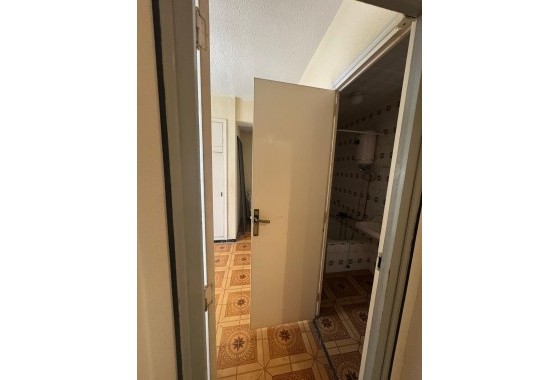 Sprzedaż - Apartament / Mieszkanie -
Guardamar del Segura - Guardamar
