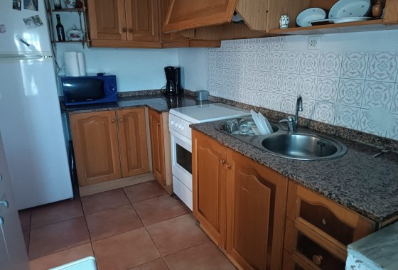Resale - Freistehende Villa -
Yecla - Inland