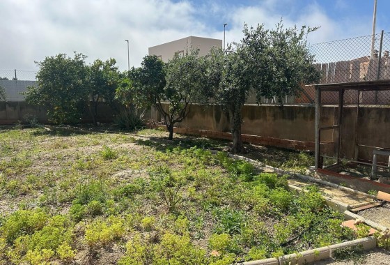 Sale - Detached Villa -
Los Alcazares - Las Lomas Del Rame-bahía Bella