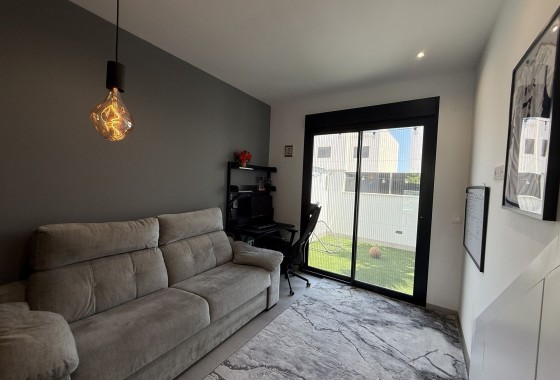 Venta - Chalet Independiente -
San Javier - Costa Calida