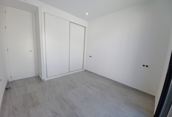 Revente - Villa Individuelle -
San Miguel de Salinas - Inland