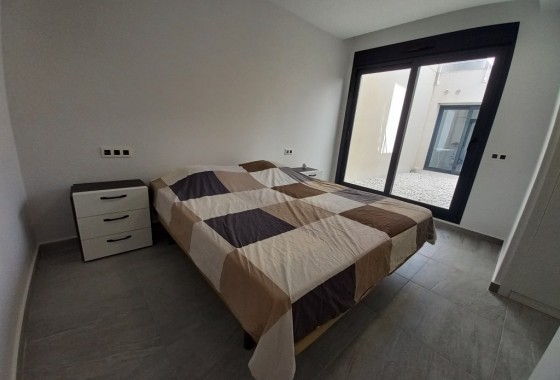 Revente - Villa Individuelle -
San Miguel de Salinas - Inland
