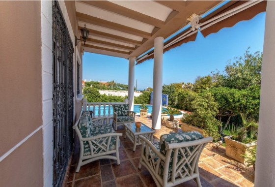 Herverkoop - Vrijstaande Villa -
La Mata - Costa Blanca