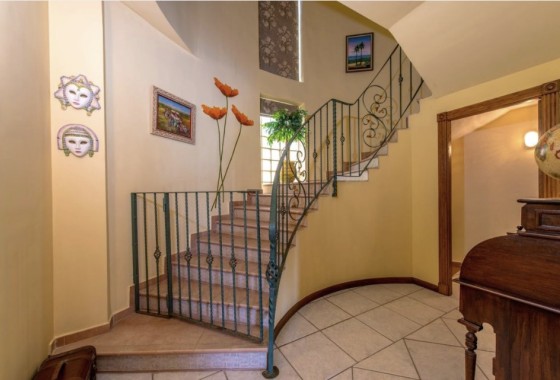 Herverkoop - Vrijstaande Villa -
La Mata - Costa Blanca