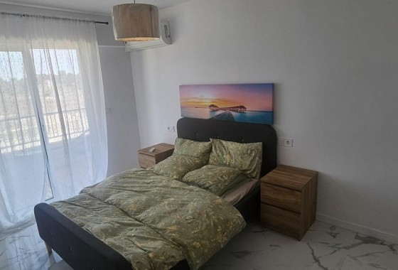 Revente - Appartement -
Orihuela Costa - Punta Prima
