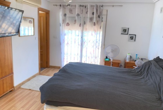 Sprzedaż - Willa wolnostojąca -
Torrevieja - Los Balcones