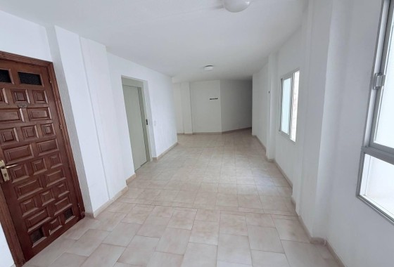 Revente - Appartement -
Torrevieja - La Mata