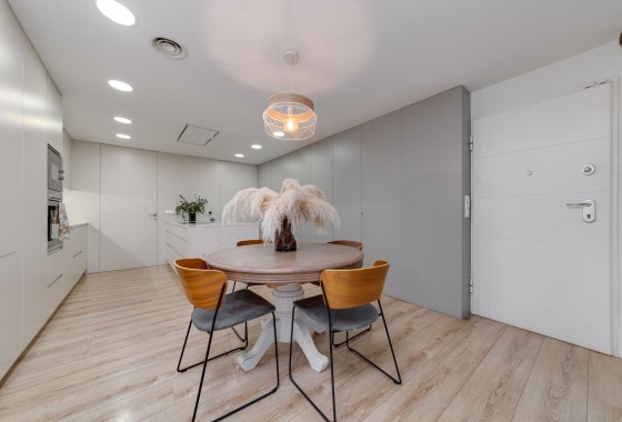 Venta - Apartamento / Piso -
Torrevieja - Playa del Cura