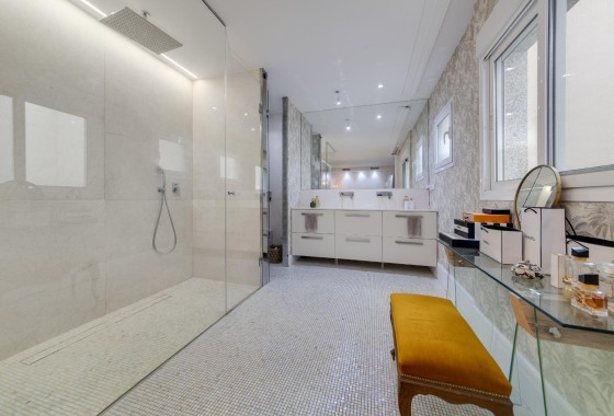 Venta - Apartamento / Piso -
Torrevieja - Playa del Cura