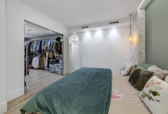 Venta - Apartamento / Piso -
Torrevieja - Playa del Cura