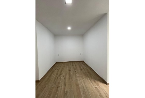 Herverkoop - Appartement / Flat -
Torrevieja - La Mata
