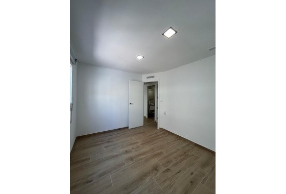 Herverkoop - Appartement / Flat -
Torrevieja - La Mata