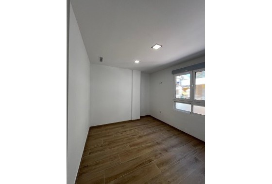 Herverkoop - Appartement / Flat -
Torrevieja - La Mata