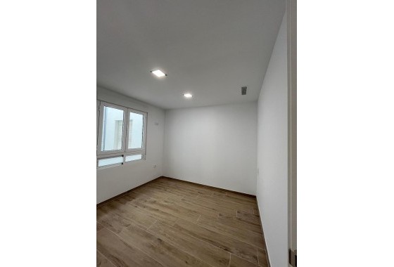 Herverkoop - Appartement / Flat -
Torrevieja - La Mata