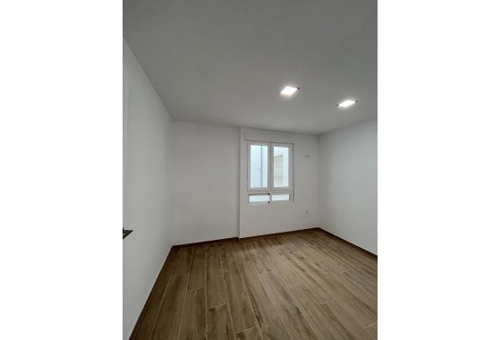 Herverkoop - Appartement / Flat -
Torrevieja - La Mata