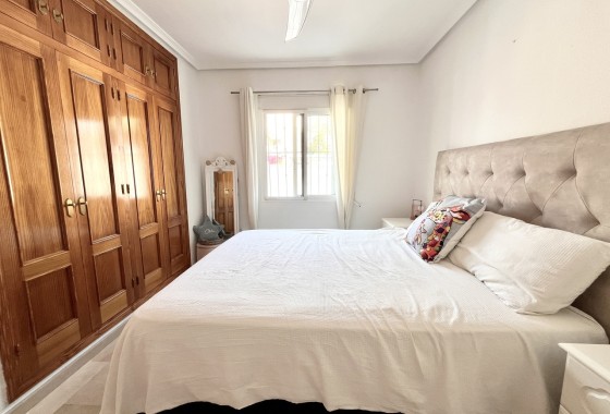 Resale - Freistehende Villa -
San Miguel de Salinas - Inland