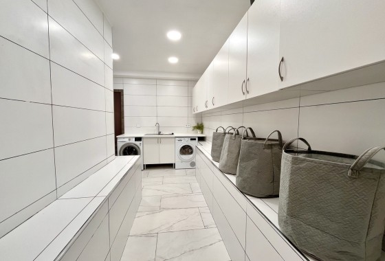Resale - Freistehende Villa -
San Miguel de Salinas - Inland