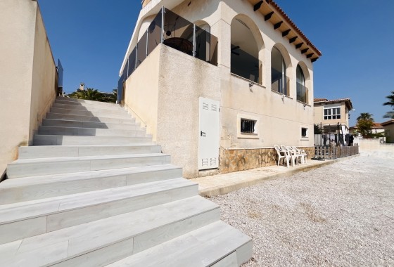 Resale - Freistehende Villa -
San Miguel de Salinas - Inland