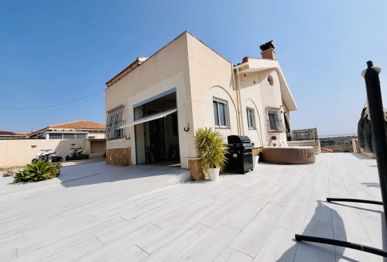 Resale - Freistehende Villa -
San Miguel de Salinas - Inland