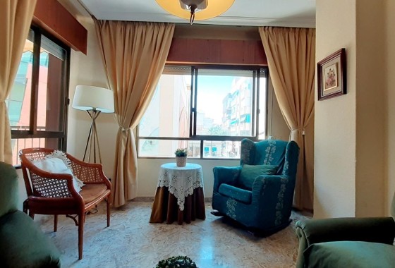 Resale - Wohnung / Appartement -
Torrevieja