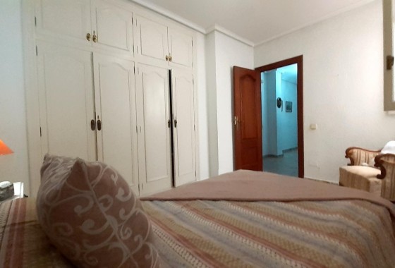 Resale - Wohnung / Appartement -
Torrevieja