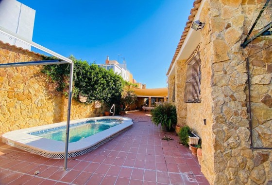 Revente - Villa Individuelle -
Orihuela Costa - La Florida