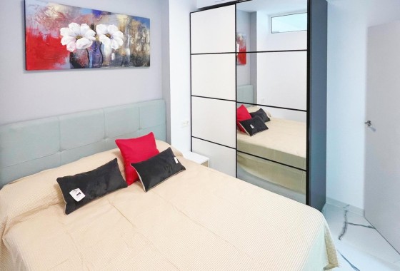 Herverkoop - Appartement / Flat -
Torrevieja - Playa del Cura