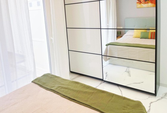 Herverkoop - Appartement / Flat -
Torrevieja - Playa del Cura