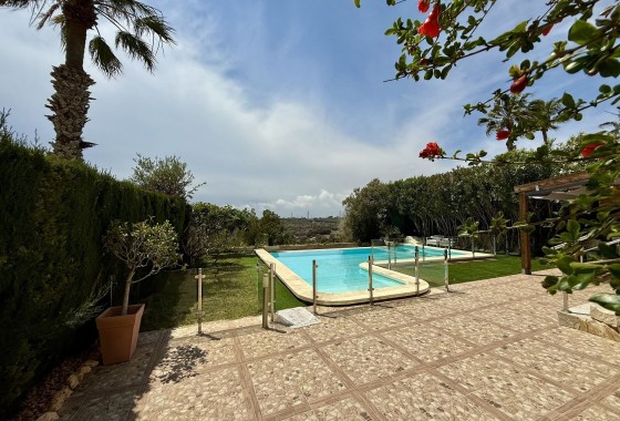 Sprzedaż - Willa wolnostojąca -
Orihuela Costa - Costa Blanca