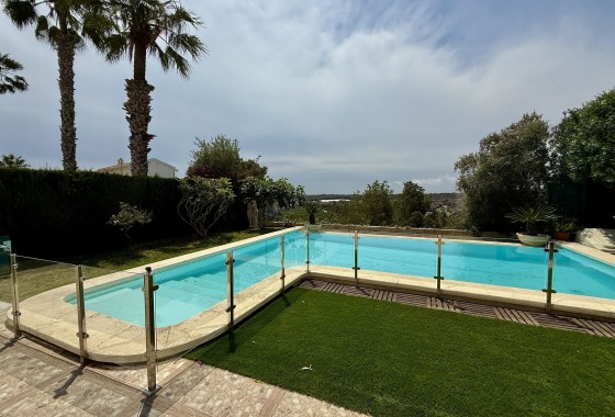 Sprzedaż - Willa wolnostojąca -
Orihuela Costa - Costa Blanca