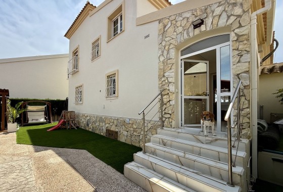 Sprzedaż - Willa wolnostojąca -
Orihuela Costa - Costa Blanca