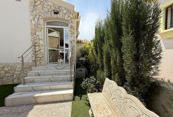 Sprzedaż - Willa wolnostojąca -
Orihuela Costa - Costa Blanca