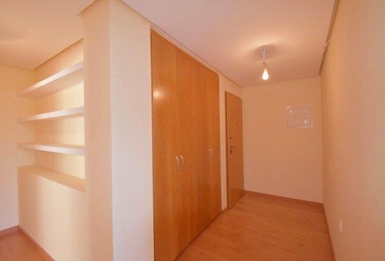 Sprzedaż - Apartament / Mieszkanie -
Torrevieja - Centro - Muelle Pesquero