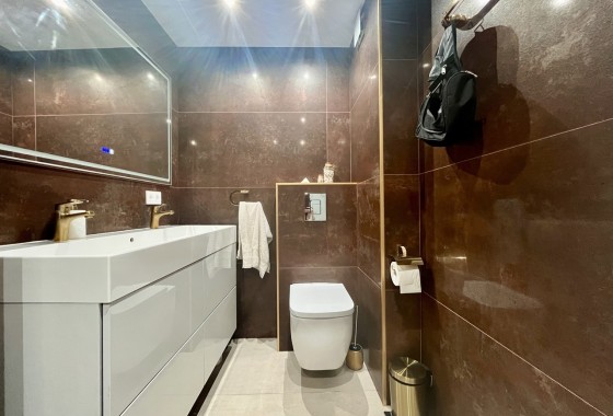 Herverkoop - Appartement / Flat -
Torrevieja - Costa Blanca