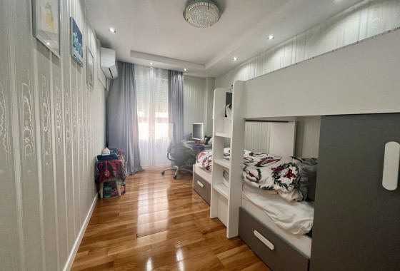Herverkoop - Appartement / Flat -
Torrevieja - Costa Blanca