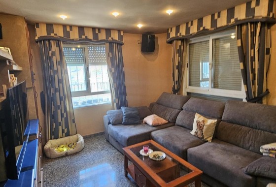 Sprzedaż - Apartament / Mieszkanie -
Torrevieja - CENTRE