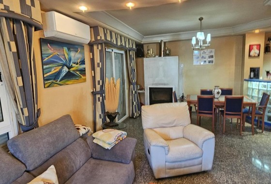 Sprzedaż - Apartament / Mieszkanie -
Torrevieja - CENTRE