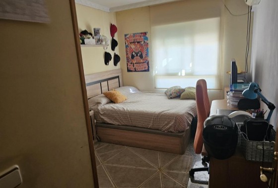 Sprzedaż - Apartament / Mieszkanie -
Torrevieja - CENTRE