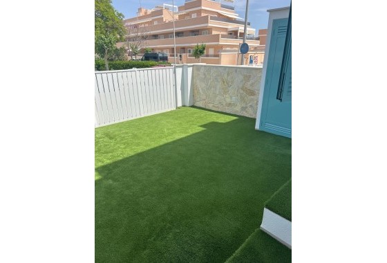 Herverkoop - Appartement / Flat -
Pilar de la Horadada - El Mojón